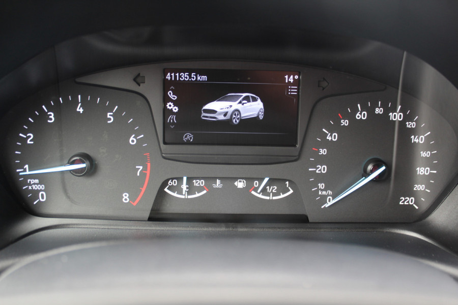 Ford Fiesta 1.0-95pk EcoBoost Active X. Zeer nette Ford Fiesta Active, slechts 41.000km. Autm. airco, All season banden, LM wielen, Stoel-, stuur- en voorraamverw., LED verl., Telefoonvoorb., Navigatie, Cruise control etc.