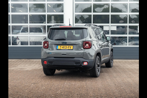 Jeep Renegade 4xe 240 Plug-in Hybrid Electric New Upland | Clima | Apple Carplay | Dakrails | Priv. Glass | LED | Navi | 17" | PDC | Sting Grey