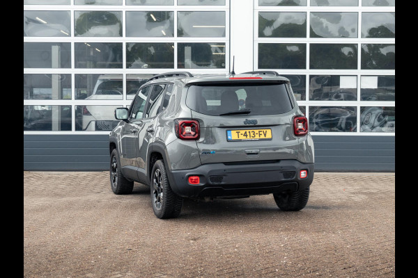 Jeep Renegade 4xe 240 Plug-in Hybrid Electric New Upland | Clima | Apple Carplay | Dakrails | Priv. Glass | LED | Navi | 17" | PDC | Sting Grey