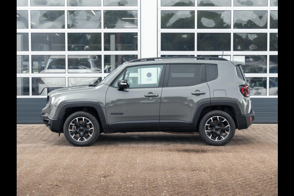 Jeep Renegade 4xe 240 Plug-in Hybrid Electric New Upland | Clima | Apple Carplay | Dakrails | Priv. Glass | LED | Navi | 17" | PDC | Sting Grey