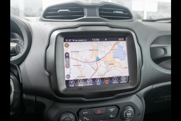 Jeep Renegade 4xe 240 Plug-in Hybrid Electric New Upland | Clima | Apple Carplay | Dakrails | Priv. Glass | LED | Navi | 17" | PDC | Sting Grey