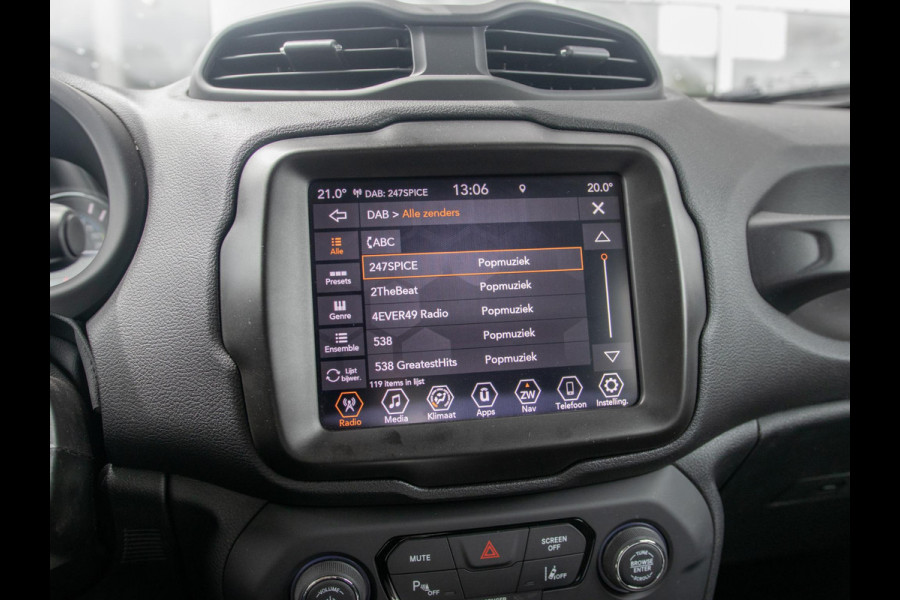 Jeep Renegade 4xe 240 Plug-in Hybrid Electric New Upland | Clima | Apple Carplay | Dakrails | Priv. Glass | LED | Navi | 17" | PDC | Sting Grey