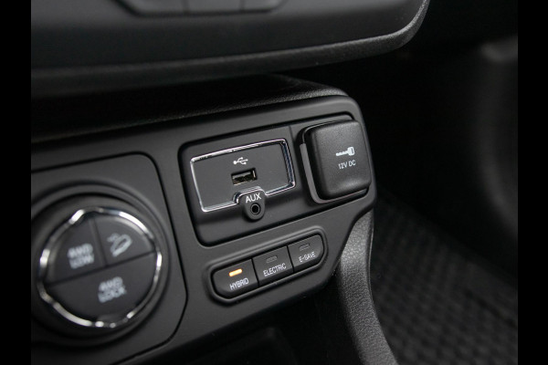 Jeep Renegade 4xe 240 Plug-in Hybrid Electric New Upland | Clima | Apple Carplay | Dakrails | Priv. Glass | LED | Navi | 17" | PDC | Sting Grey