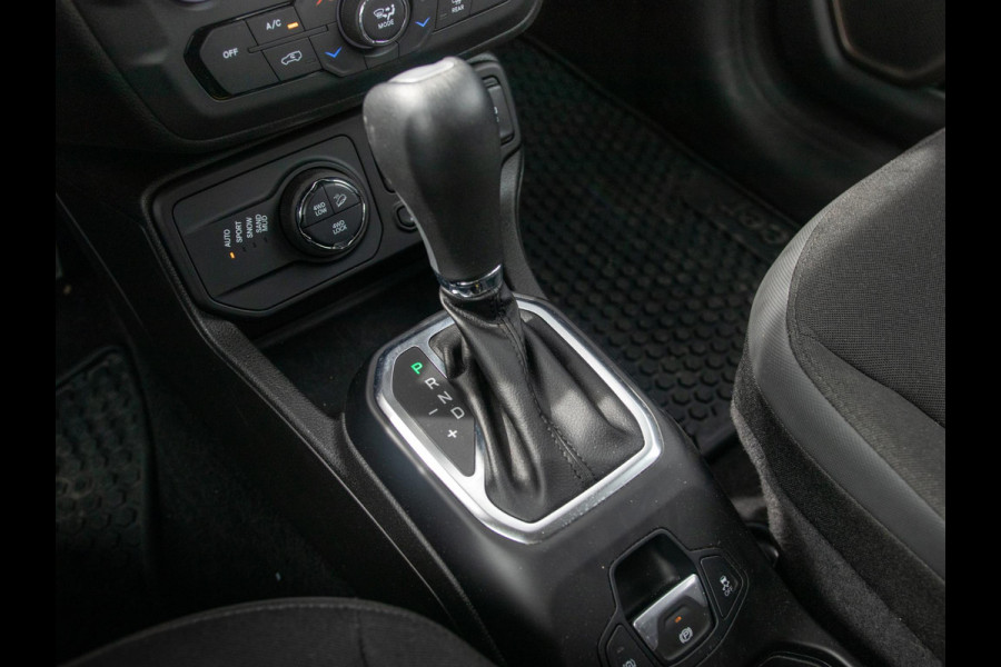 Jeep Renegade 4xe 240 Plug-in Hybrid Electric New Upland | Clima | Apple Carplay | Dakrails | Priv. Glass | LED | Navi | 17" | PDC | Sting Grey