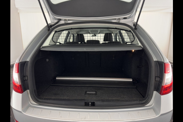 Škoda Octavia Combi 1.6 TDI Greentech Ambition Business (INCL.BTW) *NAVI-FULLMAP | COMFORT-SEATS | ECC | PDC | CRUISE | 16''ALU*