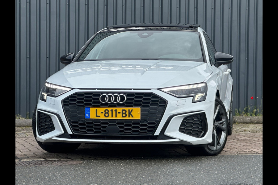 Audi A3 Limousine 35 TFSI S edition Pano | Stoelverw.| Navi