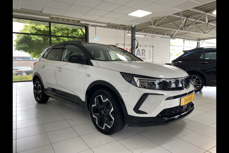 Opel Grandland 1.6 Turbo Hybrid4 Ultimate 300 Pk