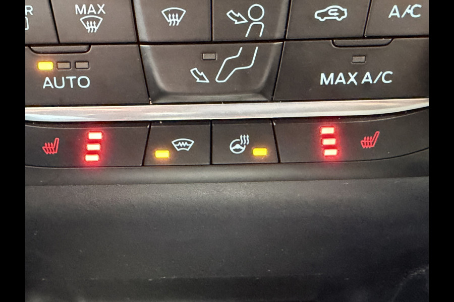 Ford Fiesta 1.0 EcoBoost ST-Line (Trekhaak - Camera - Stoel-/-stuurverwarming - Automatische Airco - Adaptieve Cruise Controle - 17"incl 4S