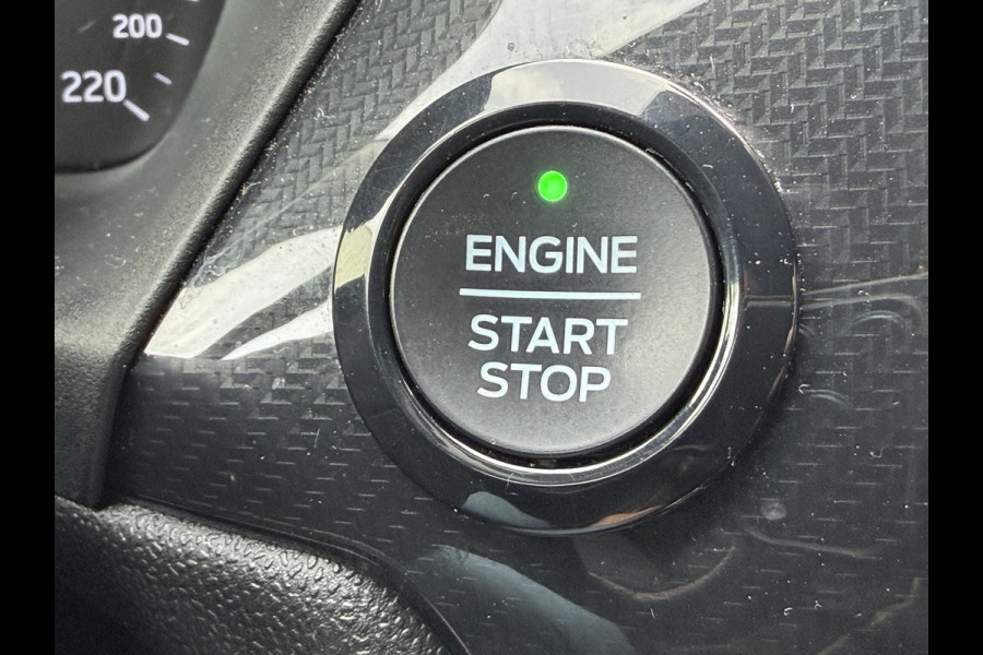 Ford Fiesta 1.0 EcoBoost ST-Line (Trekhaak - Camera - Stoel-/-stuurverwarming - Automatische Airco - Adaptieve Cruise Controle - 17"incl 4S