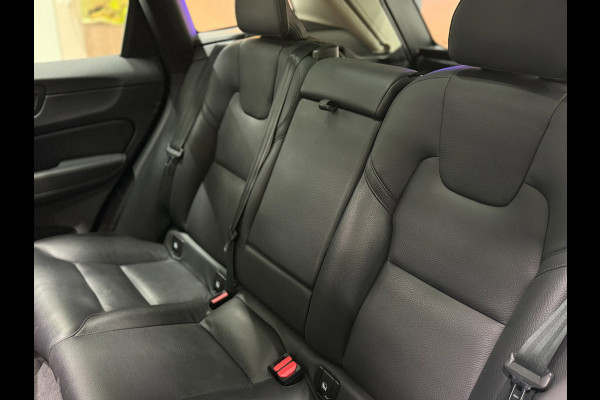 Volvo XC60 T6 PHEV AWD 350pk. Plus Dark SOH 100%| Pano | Trekhaak | Memory | 360° | ACC