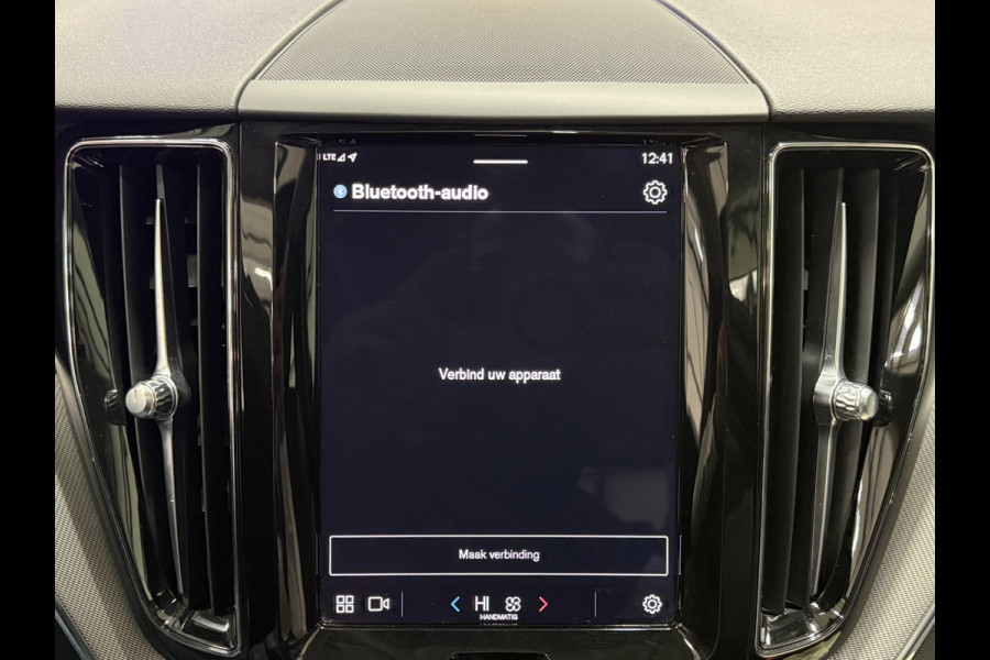 Volvo XC60 T6 PHEV AWD 350pk. Plus Dark SOH 100%| Pano | Trekhaak | Memory | 360° | ACC