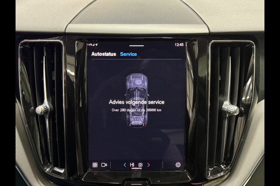 Volvo XC60 T6 PHEV AWD 350pk. Plus Dark SOH 100%| Pano | Trekhaak | Memory | 360° | ACC