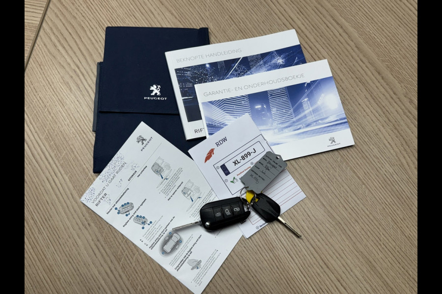 Peugeot Rifter 1.2 Puretech Allure Camera Navigatie Airco Cruise Carplay Flitslampen+ tekstborden