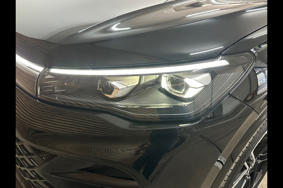 Volkswagen Tiguan 1.5 eHybrid R-Line Edition | Verl. Fabr. garantie tm 2030 | 272 PK | IQ.Light HD | Pano | Trekhaak | Leder