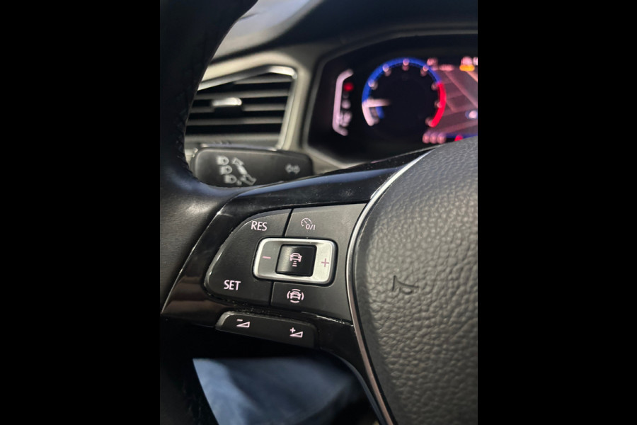 Volkswagen T-Roc 1.0 TSI Style Business Navi | Clima | PANO | Navi | PDC