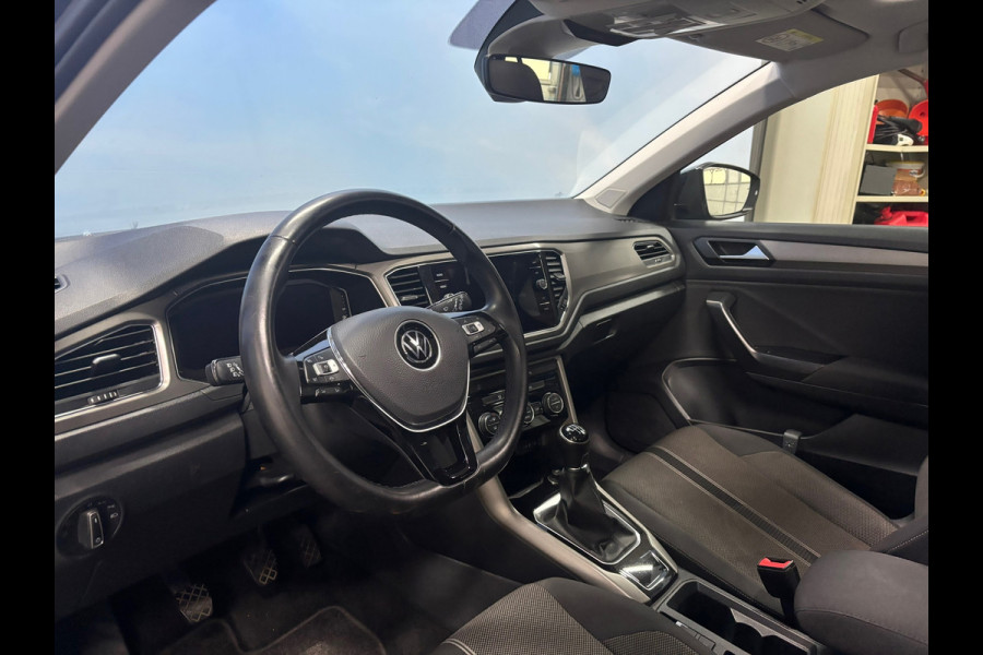 Volkswagen T-Roc 1.0 TSI Style Business Navi | Clima | PANO | Navi | PDC