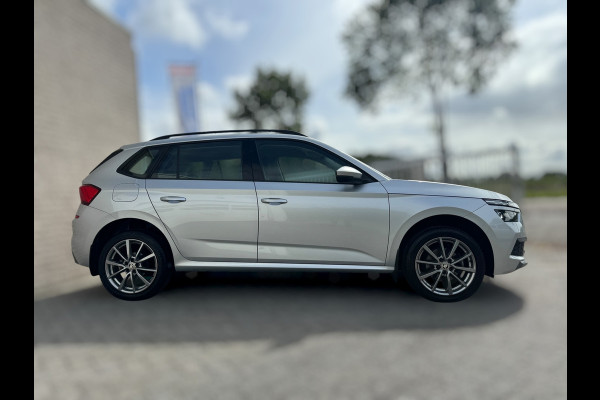 Škoda Kamiq 1.0 TSI Ambition TREKHAAK UITKLAPBAAR / CAMERA / ADAPTIEVE CRUISE CONTROL / 4-SEIZOENBAND / STOELV. / LED / SMART LINK