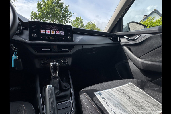 Škoda Kamiq 1.0 TSI Ambition TREKHAAK UITKLAPBAAR / CAMERA / ADAPTIEVE CRUISE CONTROL / 4-SEIZOENBAND / STOELV. / LED / SMART LINK