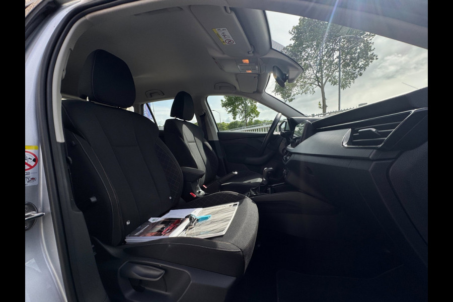 Škoda Kamiq 1.0 TSI Ambition TREKHAAK UITKLAPBAAR / CAMERA / ADAPTIEVE CRUISE CONTROL / 4-SEIZOENBAND / STOELV. / LED / SMART LINK