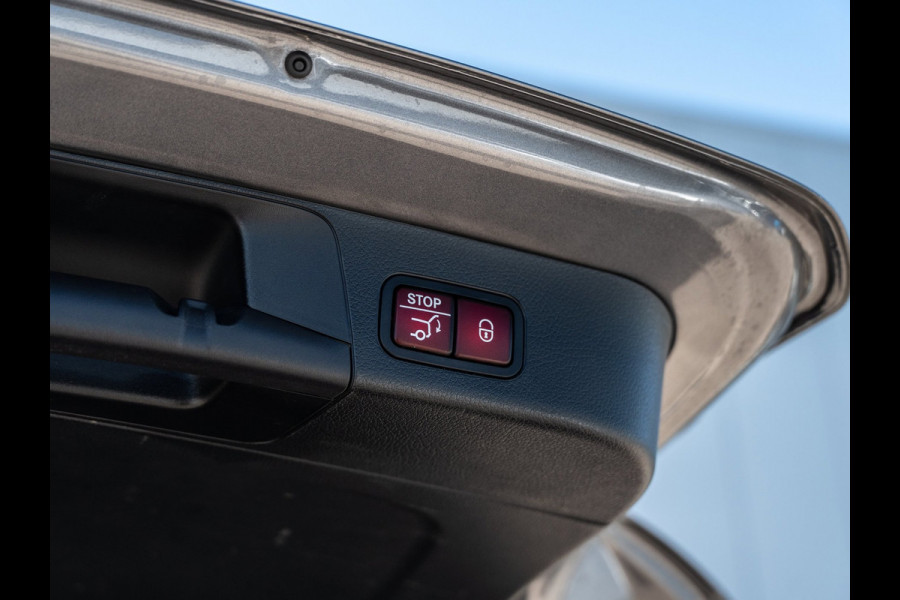 Mercedes-Benz Glb 180 d Premium | AMG-Line | Camera | Carplay