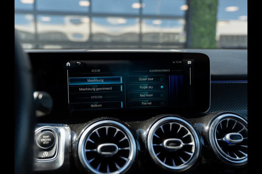 Mercedes-Benz Glb 180 d Premium | AMG-Line | Camera | Carplay
