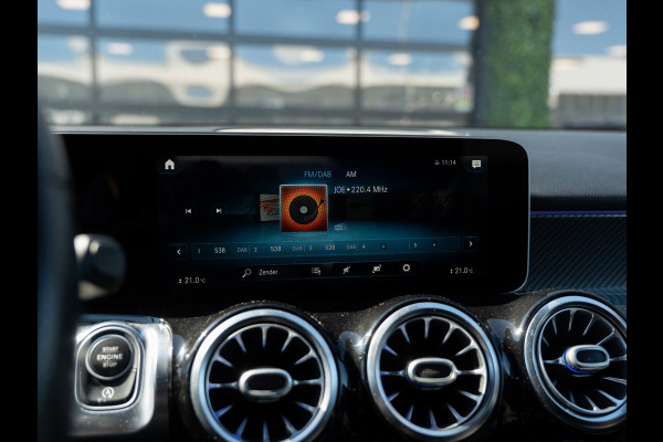 Mercedes-Benz Glb 180 d Premium | AMG-Line | Camera | Carplay
