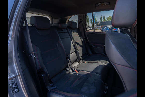 Mercedes-Benz Glb 180 d Premium | AMG-Line | Camera | Carplay