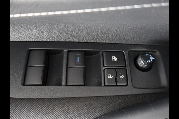 Toyota Corolla 1.8 Hybrid Comfort Bi-Tone . Adaptieve Cruise control . Apple CarPlay & AndroidAUTO . Camera