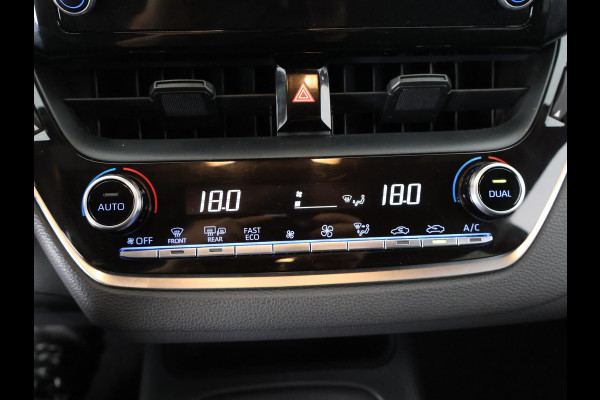Toyota Corolla 1.8 Hybrid Comfort Bi-Tone . Adaptieve Cruise control . Apple CarPlay & AndroidAUTO . Camera
