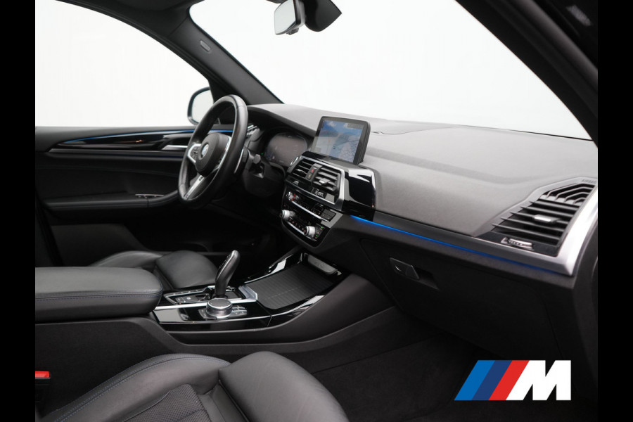 BMW X3 xDrive30e M Sport PHEV 293pk Dealer O.H. | Trekhaak Af Fabriek | Panodak | Head Up | 360 Camera | Adaptief Onderstel | Lederen Sportstoelen Memory & Verwarmd | Sfeerverlichting | Stuur Verwarmd | Keyless | Blis | Apple Carplay | Plug In Hybrid |