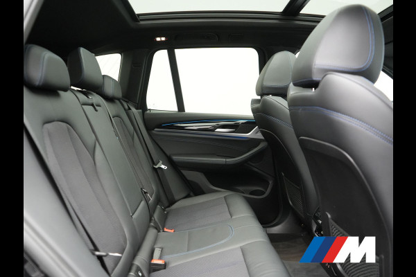 BMW X3 xDrive30e M Sport PHEV 293pk Dealer O.H. | Trekhaak Af Fabriek | Panodak | Head Up | 360 Camera | Adaptief Onderstel | Lederen Sportstoelen Memory & Verwarmd | Sfeerverlichting | Stuur Verwarmd | Keyless | Blis | Apple Carplay | Plug In Hybrid |