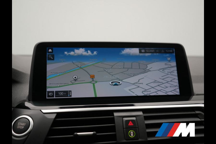 BMW X3 xDrive30e M Sport PHEV 293pk Dealer O.H. | Trekhaak Af Fabriek | Panodak | Head Up | 360 Camera | Adaptief Onderstel | Lederen Sportstoelen Memory & Verwarmd | Sfeerverlichting | Stuur Verwarmd | Keyless | Blis | Apple Carplay | Plug In Hybrid |