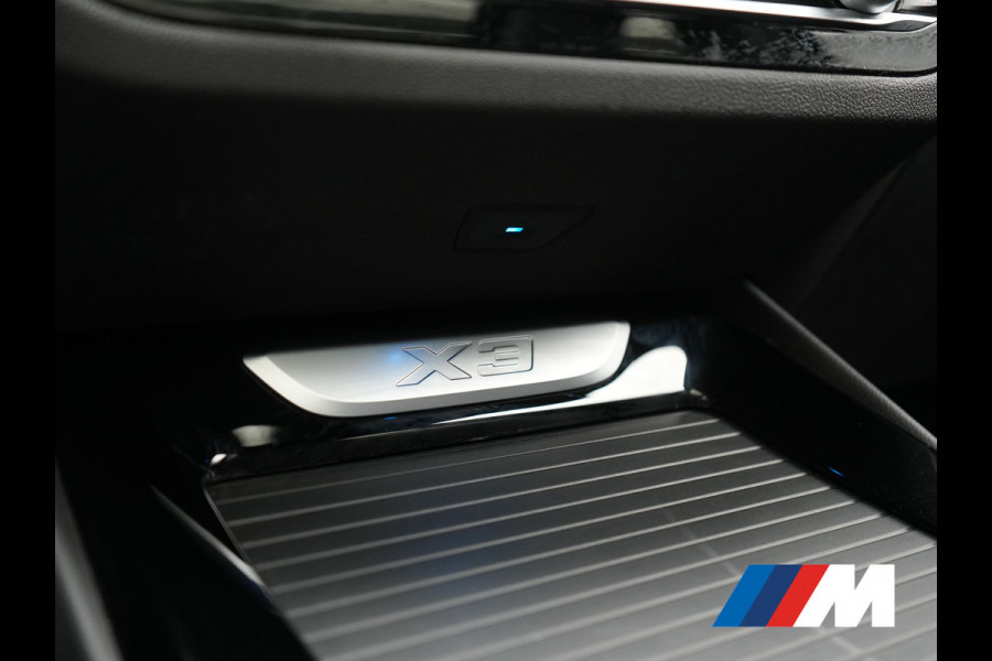 BMW X3 xDrive30e M Sport PHEV 293pk Dealer O.H. | Trekhaak Af Fabriek | Panodak | Head Up | 360 Camera | Adaptief Onderstel | Lederen Sportstoelen Memory & Verwarmd | Sfeerverlichting | Stuur Verwarmd | Keyless | Blis | Apple Carplay | Plug In Hybrid |