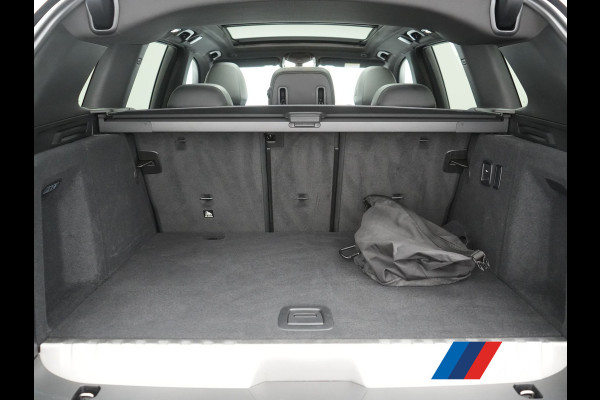 BMW X3 xDrive30e M Sport PHEV 293pk Dealer O.H. | Trekhaak Af Fabriek | Panodak | Head Up | 360 Camera | Adaptief Onderstel | Lederen Sportstoelen Memory & Verwarmd | Sfeerverlichting | Stuur Verwarmd | Keyless | Blis | Apple Carplay | Plug In Hybrid |