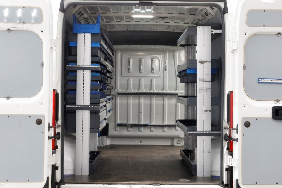 Peugeot Boxer 335 2.2 BlueHDi 120pk L2H2 Premium Airco/Navi/Inrichting 12-2020