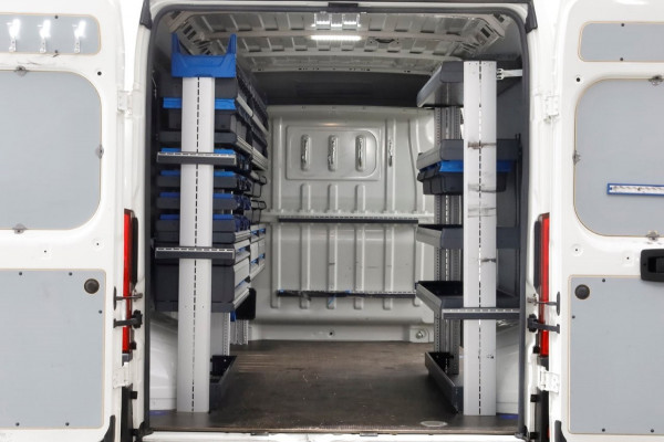 Peugeot Boxer 335 2.2 BlueHDi 120pk L2H2 Premium Airco/Navi/Inrichting 12-2020
