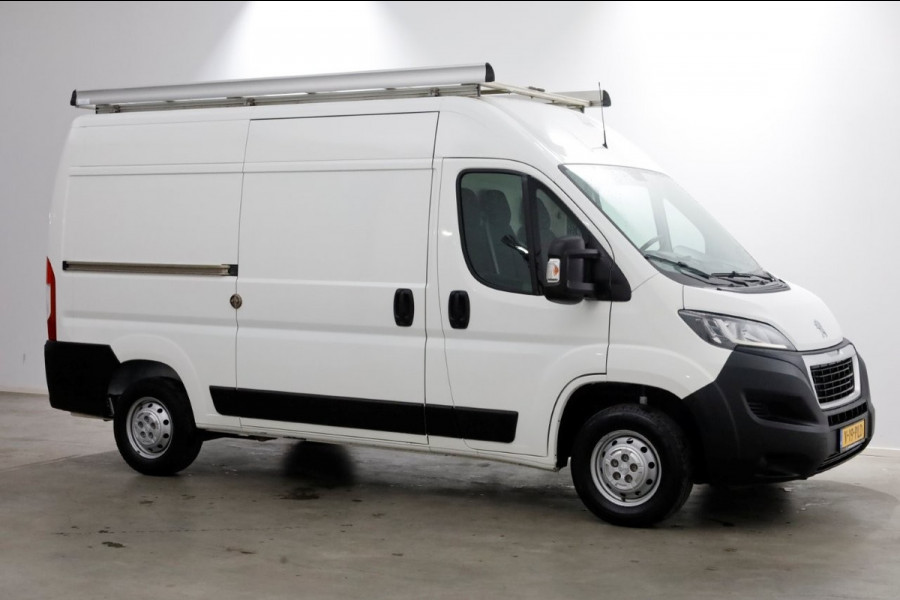 Peugeot Boxer 335 2.2 BlueHDi 120pk L2H2 Premium Airco/Navi/Inrichting 12-2020