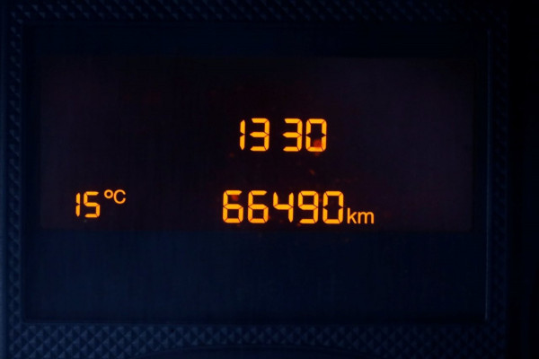 Peugeot Boxer 335 2.2 BlueHDi 120pk L2H2 Premium Airco/Navi/Inrichting 12-2020