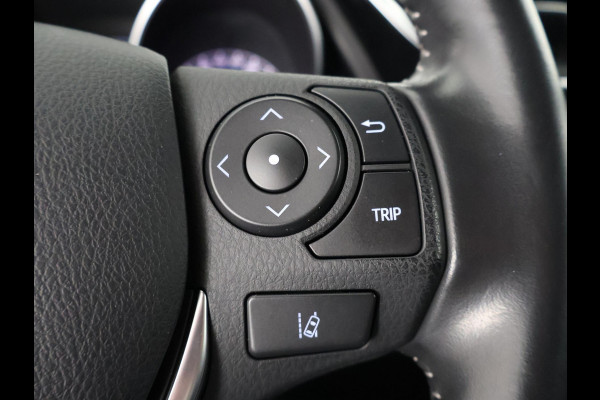 Toyota Auris Touring Sports 1.8 DYNAMIC NAVI DEALERAUTO GARANTIE 5-2028* CAMERA . TREKHAAK. KEYLESS START/STOP . CRUISE CONTROL