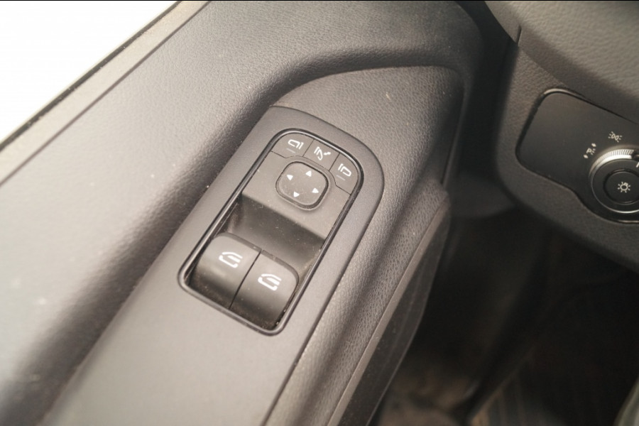 Mercedes-Benz Sprinter 516 CDI Automaat L2-H2 cat. N2 -2556kg laadvermogen-