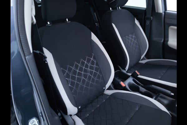 Nissan Micra 1.0 IG-T N-Design | Airco | Afneembare trekhaak | PDC achter | Cruise | Privacy glas | Navigatie Camera