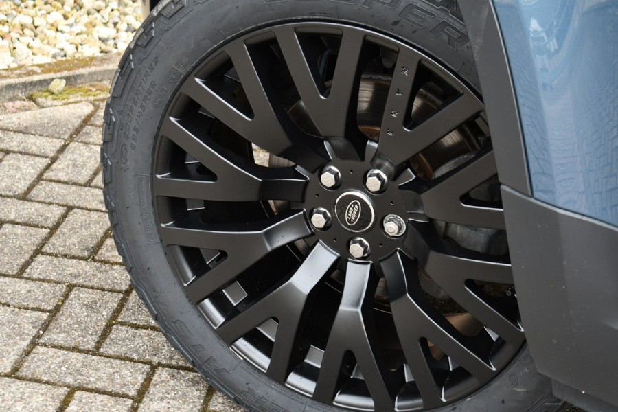 Land Rover Defender Hard Top 110 3.0 D250 22inch Trekh Luchtv 360 Black-pack