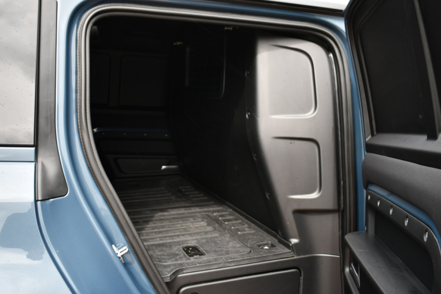 Land Rover Defender Hard Top 110 3.0 D250 22inch Trekh Luchtv 360 Black-pack