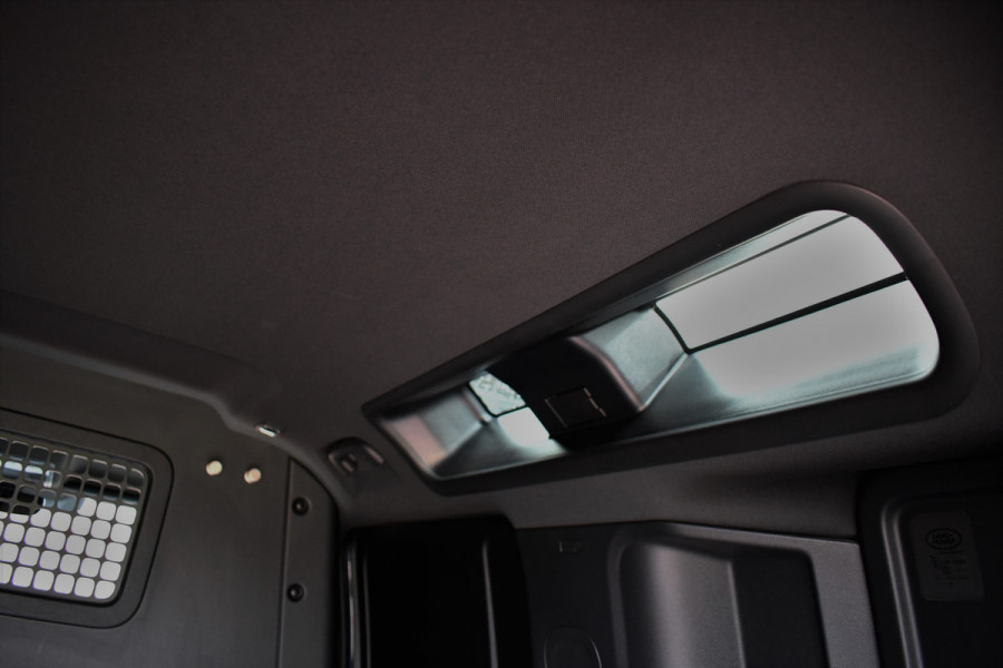 Land Rover Defender Hard Top 110 3.0 D250 22inch Trekh Luchtv 360 Black-pack