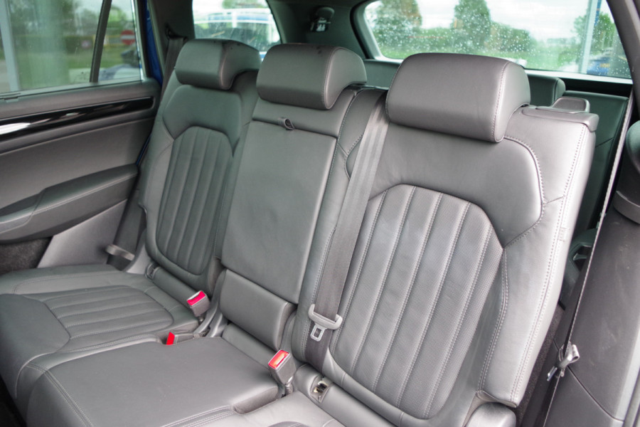 Škoda Kodiaq 1.5 TSI Business Laurin & Klement 7p, Trekhaak, Panoramadak, Canton Sound, 4 x Stoelverwarming