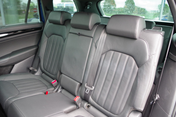 Škoda Kodiaq 1.5 TSI Business Laurin & Klement 7p, Trekhaak, Panoramadak, Canton Sound, 4 x Stoelverwarming