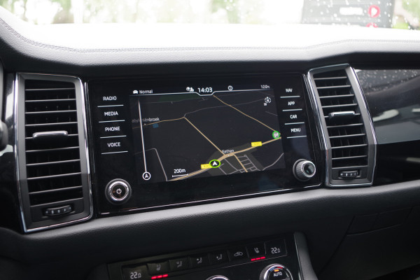 Škoda Kodiaq 1.5 TSI Business Laurin & Klement 7p, Trekhaak, Panoramadak, Canton Sound, 4 x Stoelverwarming