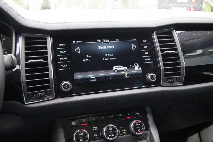 Škoda Kodiaq 1.5 TSI Business Laurin & Klement 7p, Trekhaak, Panoramadak, Canton Sound, 4 x Stoelverwarming