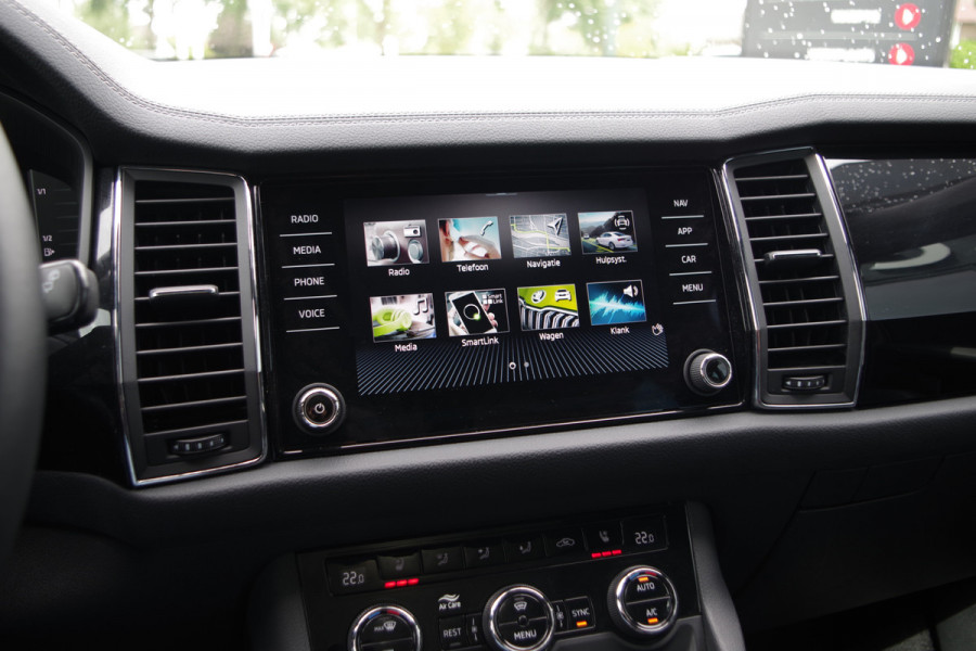 Škoda Kodiaq 1.5 TSI Business Laurin & Klement 7p, Trekhaak, Panoramadak, Canton Sound, 4 x Stoelverwarming