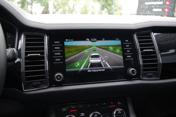 Škoda Kodiaq 1.5 TSI Business Laurin & Klement 7p, Trekhaak, Panoramadak, Canton Sound, 4 x Stoelverwarming